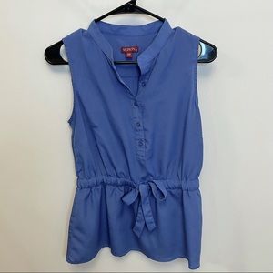 Sleeveless Blouse with tie waist